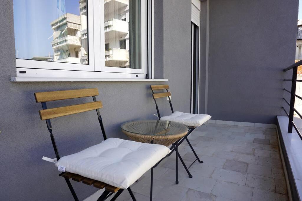 Block Of Flats - Modern Flat Apartment Ioannina Bagian luar foto