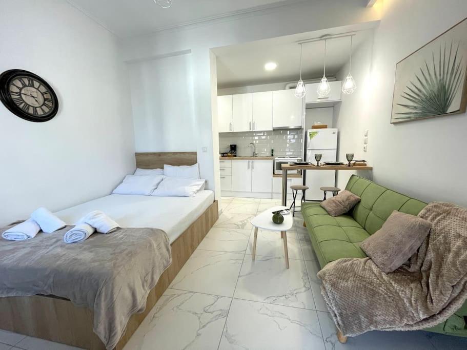 Block Of Flats - Modern Flat Apartment Ioannina Bagian luar foto